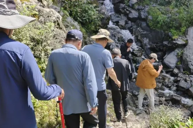 
					Danau Bendungan Alami di Xizang Berisiko Jebol, China Aktifkan Status Tanggap Darurat Banjir