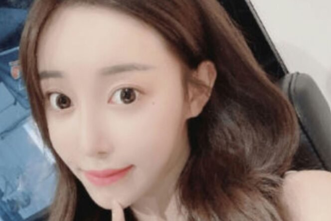 
					(Weibo)