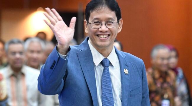 (ANTARA FOTO/M RISYAL HIDAYAT)