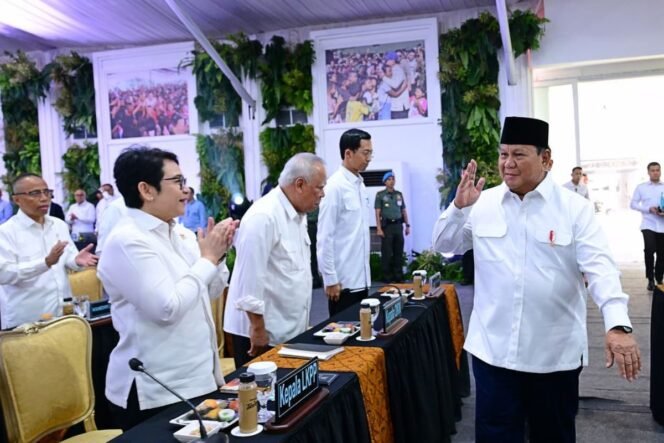 
					(Sekretariat Presiden)