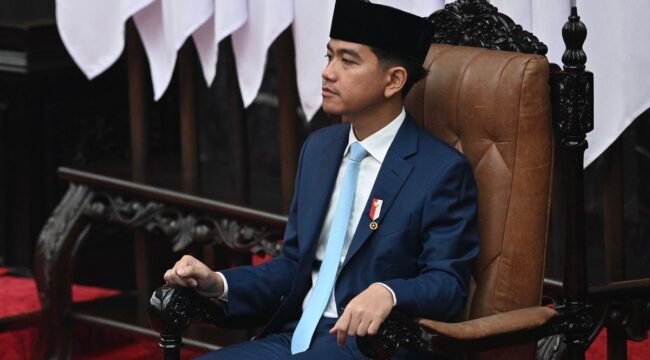 ( ANTARA FOTO/Fauzan)